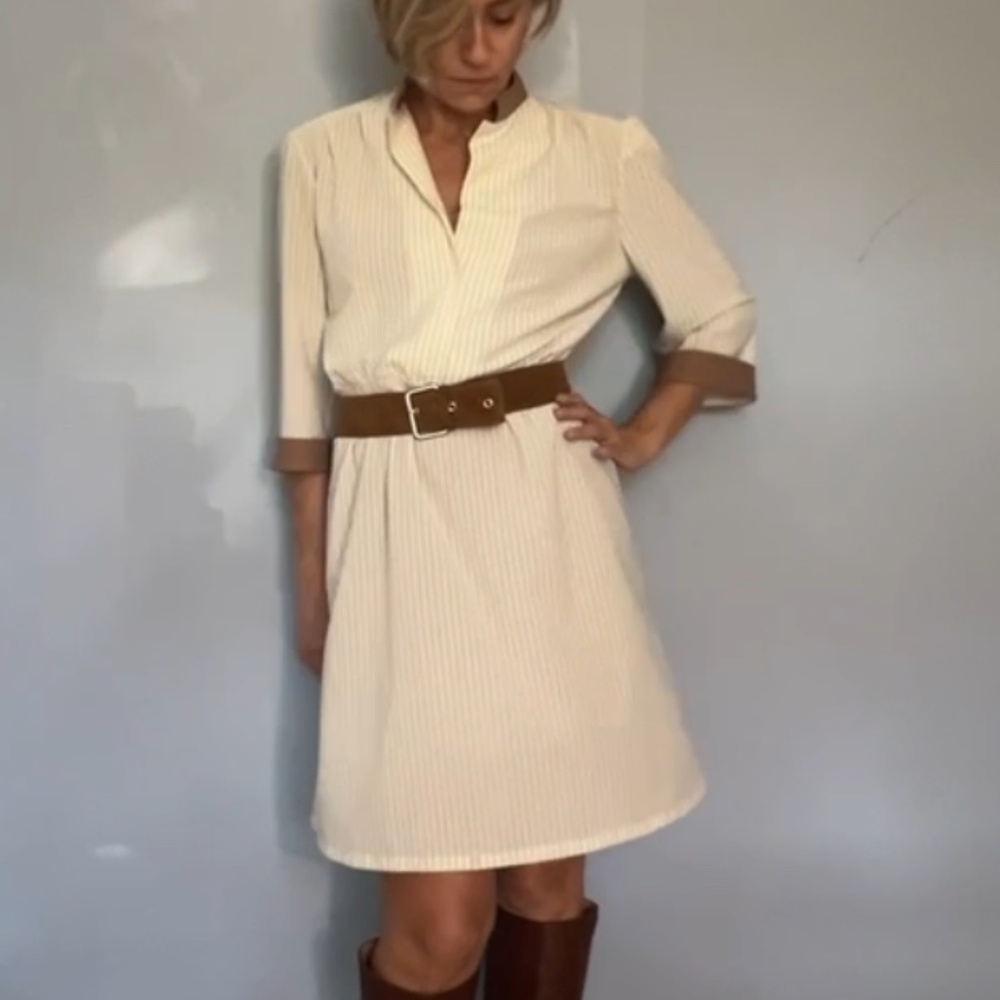 VTG pinstripe elbow sleeve knee length dress with brown trim